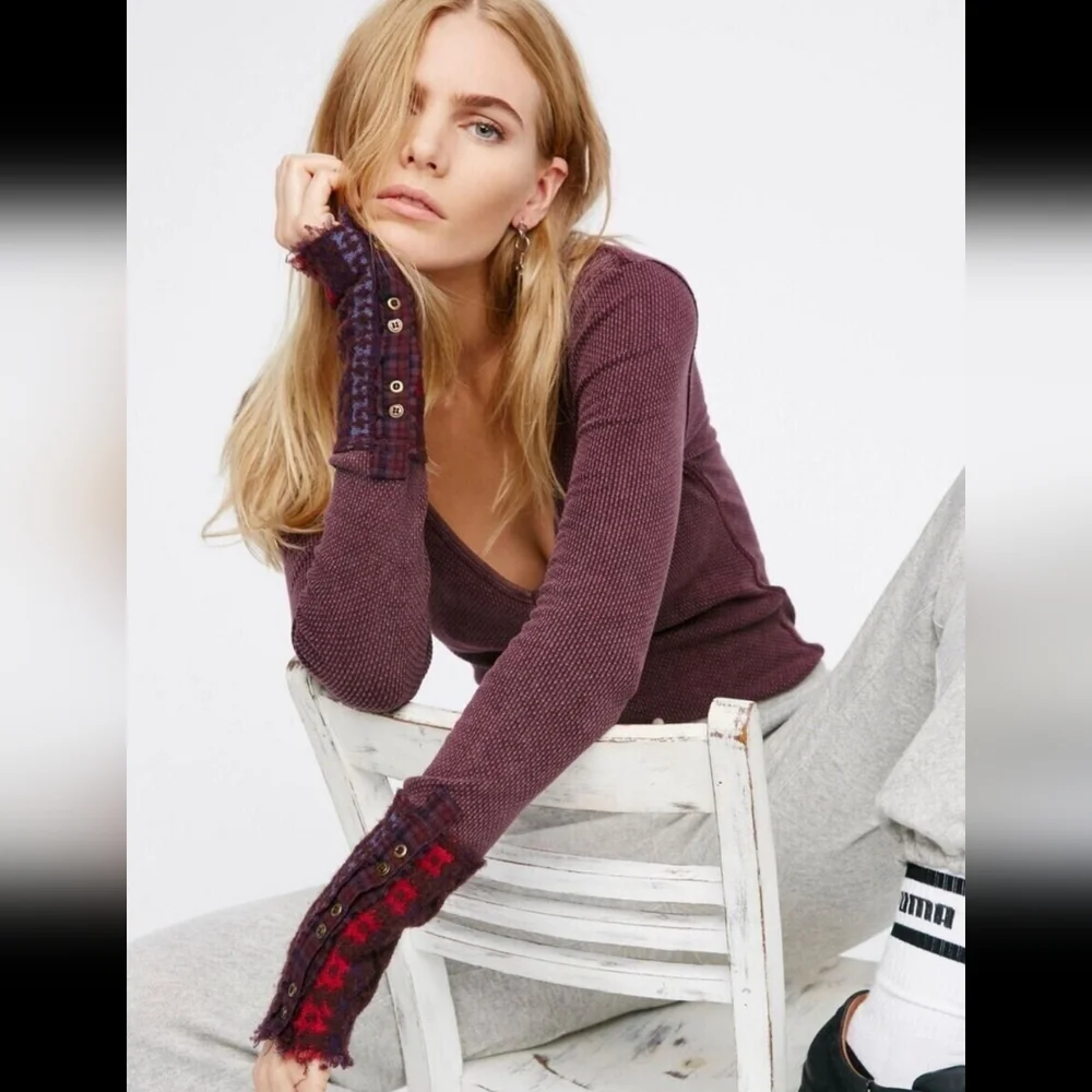 Free People Art School Thermal‎ Longsleeve V-neck Top